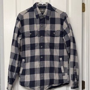 Fleece Lined Plaid Button-Up Shirt w side Pockets size SM. Eddie Bauer brand